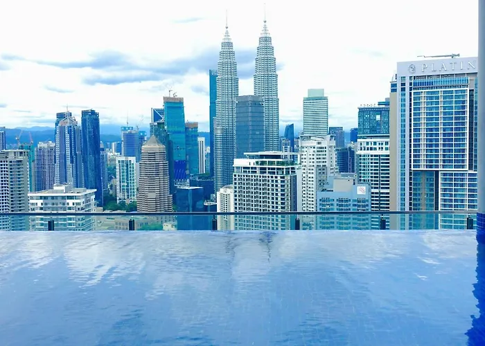 The Luxe By Infinitum Suites